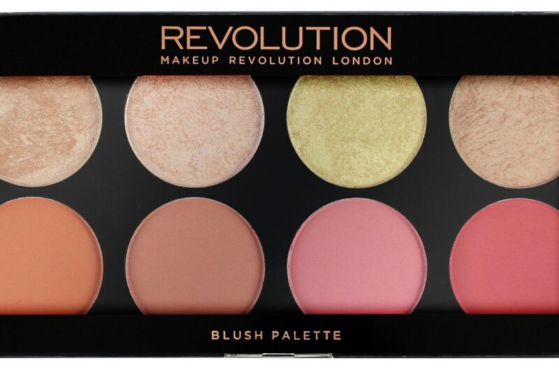 Blush Palette – Blush Goddess della Makeup Revolution